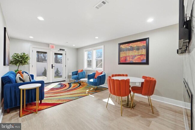 Building Photo - 6314 Barrs Ln