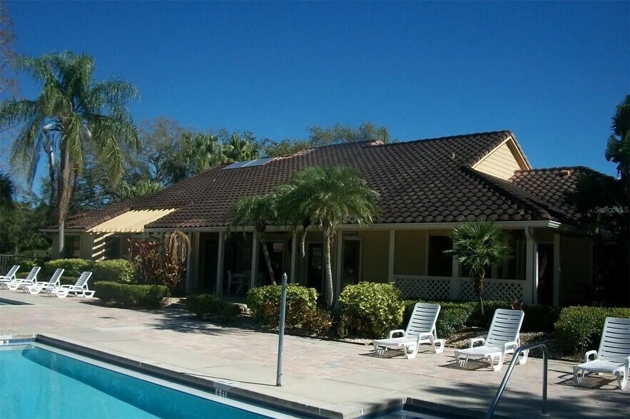 Building Photo - 11901 4th St N