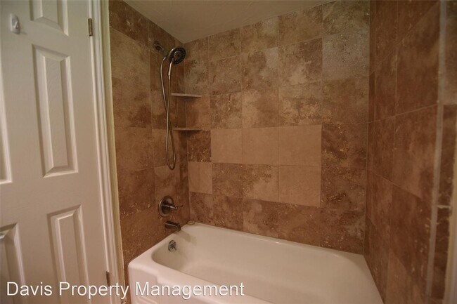 Building Photo - 5 br, 3 bath House - 3637 NORTHAVEN RD.