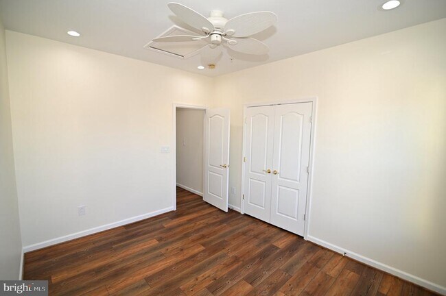 Building Photo - 7001 Chaptico Ct