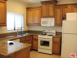 Building Photo - 1702 Brockton Ave