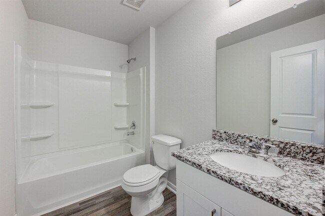 Building Photo - 10042 Cerritos dr