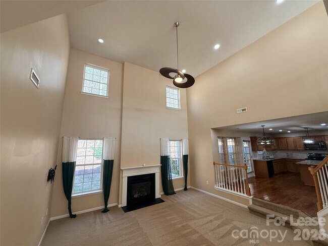 Building Photo - 5219 Sunriver Rd