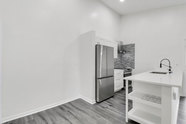 Building Photo - 6392 Chasewood Dr