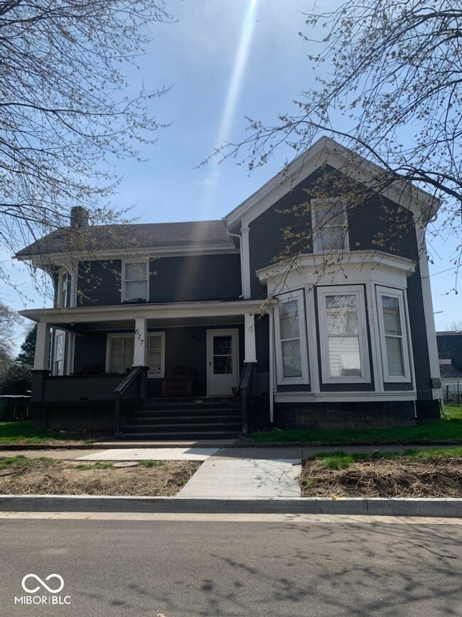 Building Photo - 617 W Franklin St