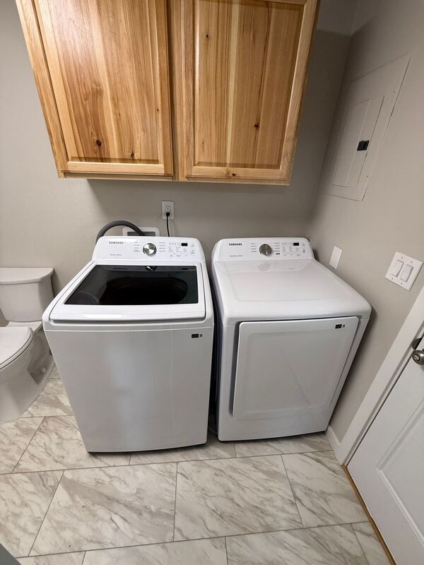 Building Photo - 1332 SW 8th Ave