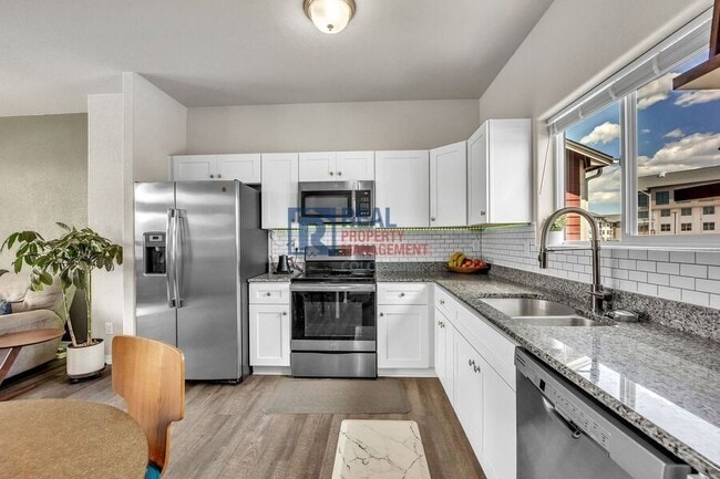 Building Photo - 793 Grissom Dr.