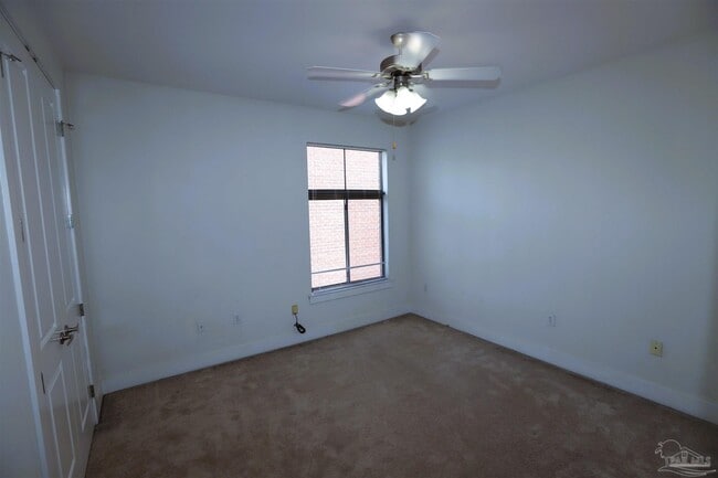 Building Photo - 613 N Alcaniz St
