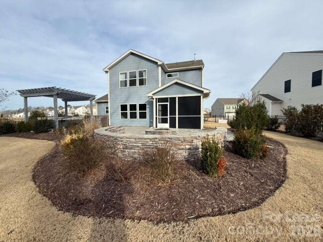 Building Photo - 2035 Beacon Ave