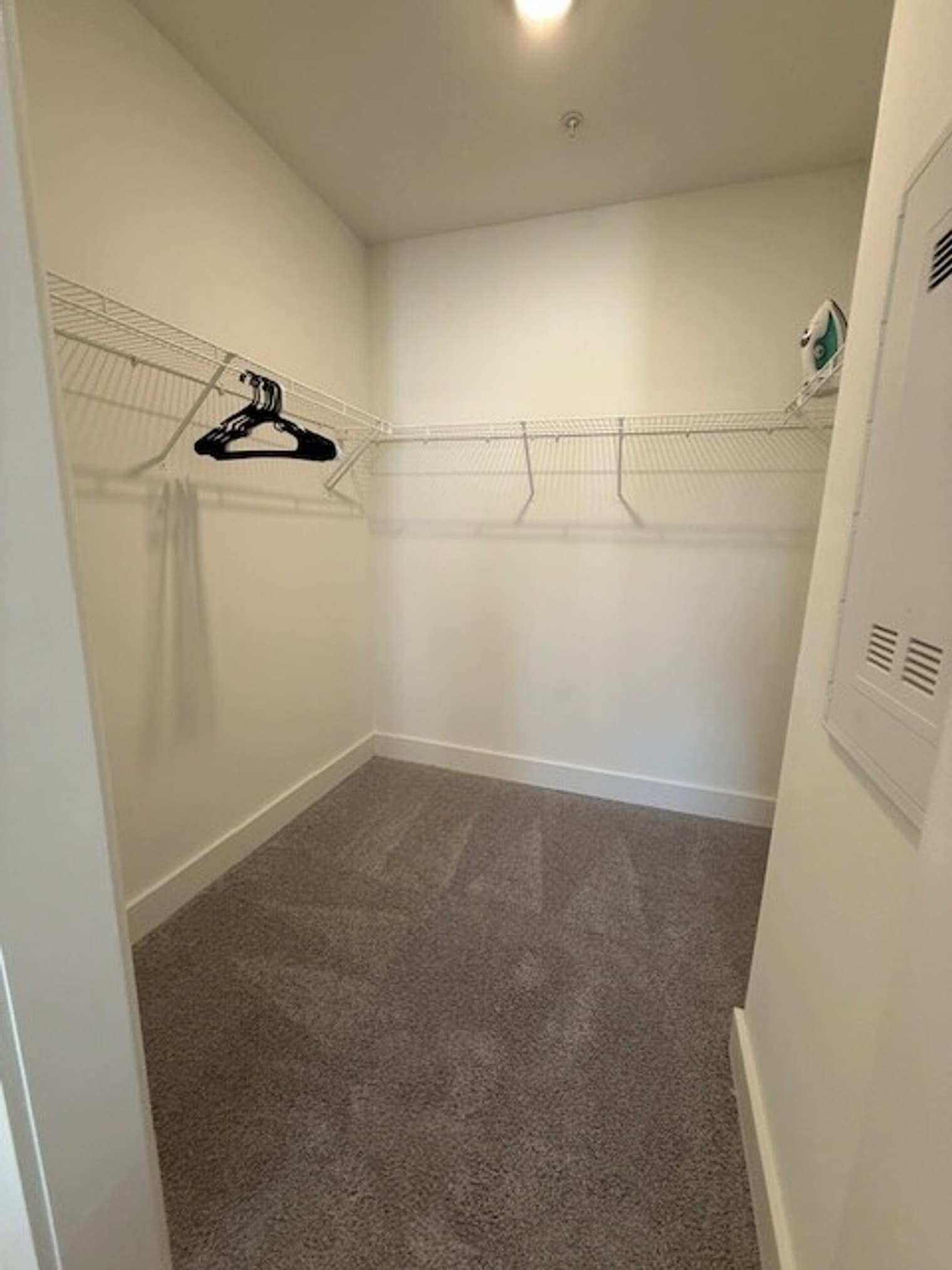 Building Photo - 455 Legends Pl