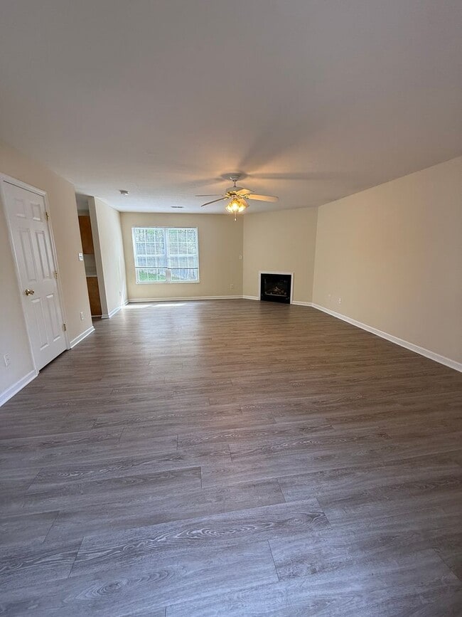 Building Photo - Great location! 3 Bedroom Home in Highly Desirable area of Farragut!