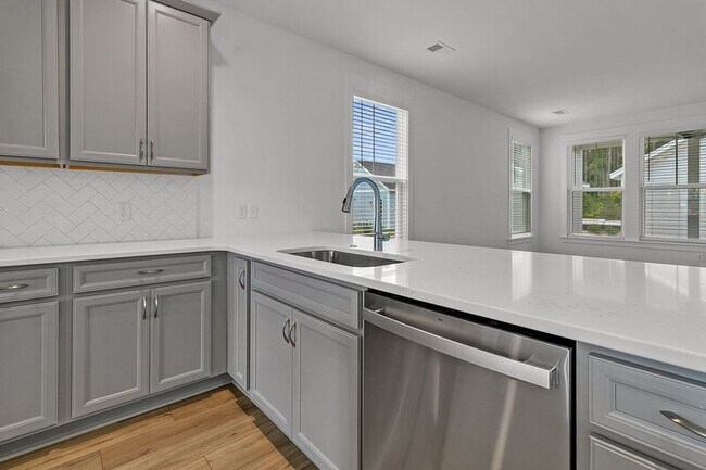 Building Photo - 110 Crimson St