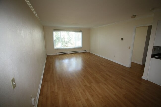 Building Photo - 1 Bed, 1 Bath Condo in West Anchorage!