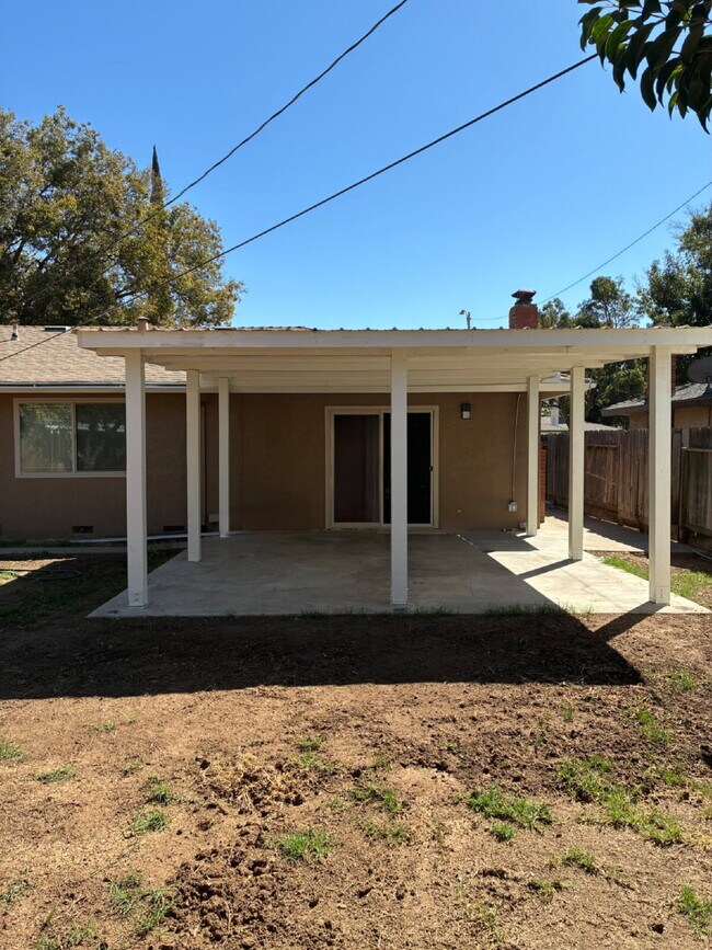 Building Photo - 2653 Agnes Way