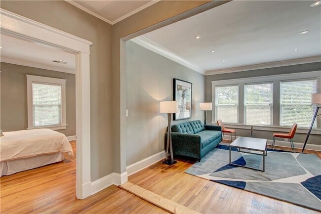 Building Photo - 722 Ponce De Leon Ct NE