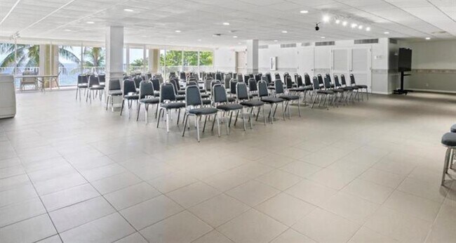 Building Photo - 101 Briny Ave