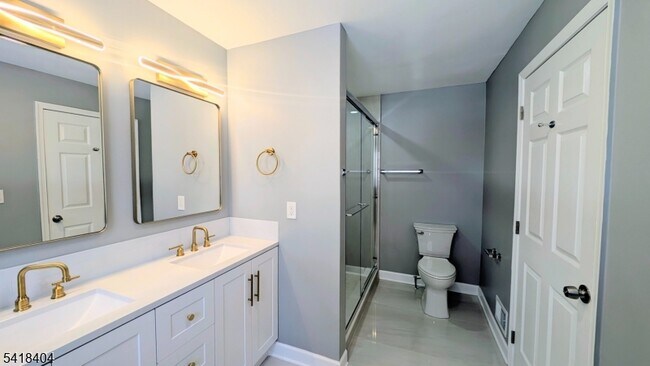 Building Photo - 3 Caroline Foster Ct