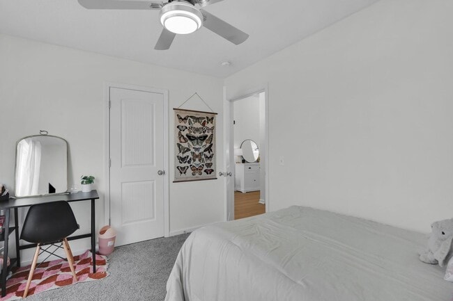 Building Photo - Centrally Located Ranch Home in Richmond Hill