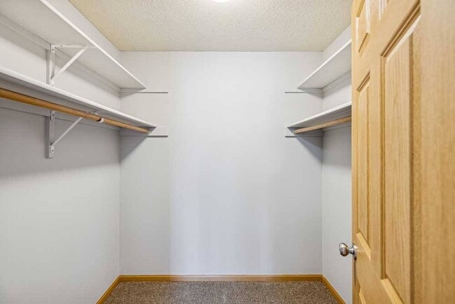 Floorplan - Pinebrook Apartments