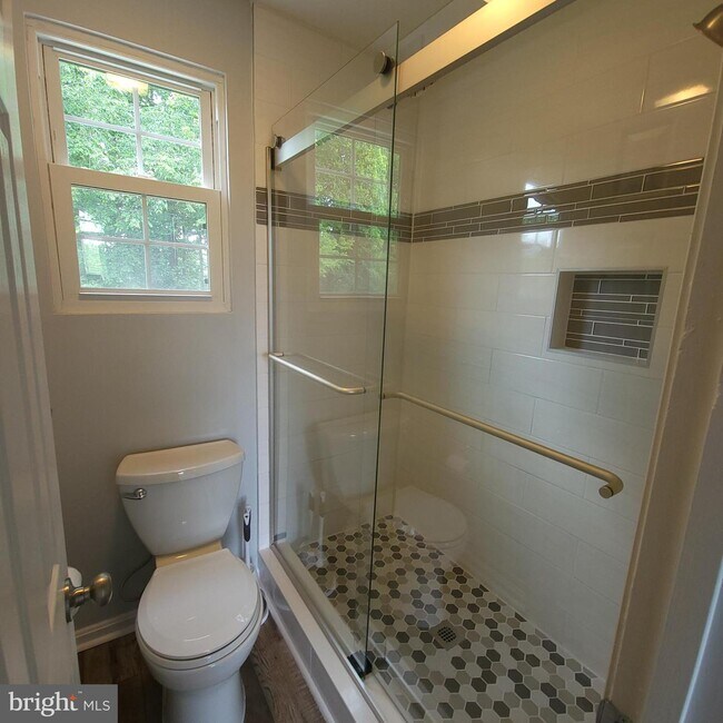 Building Photo - 6870 Briscoe Turn Rd