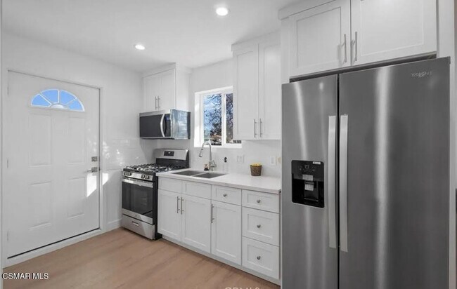 Building Photo - 6251 Alcove Ave