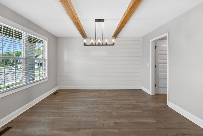 Building Photo - Beautiful 4-Bedroom Home with Modern Comfo...