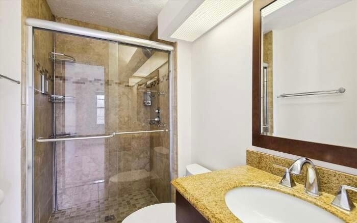 Building Photo - 12418 Port Haven Dr
