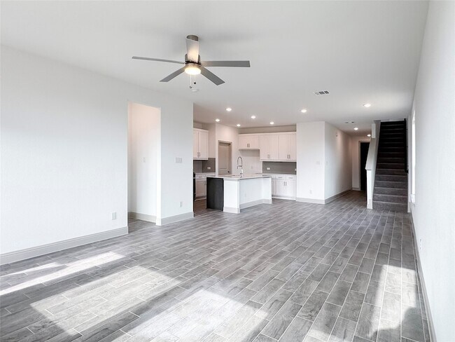 Building Photo - 3209 Lucia Wy
