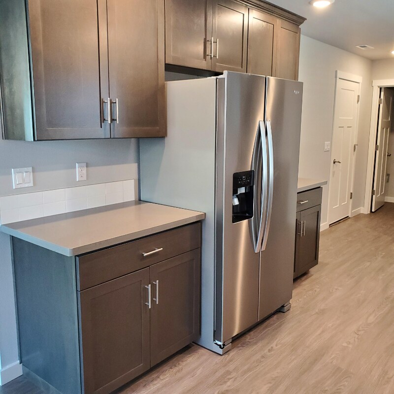 Building Photo - 9227 Kenwood Dr SW