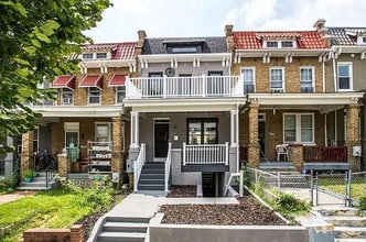 Building Photo - 1335 Childress St NE