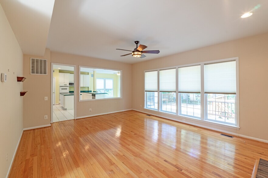 Building Photo - 47174 Chambliss Ct