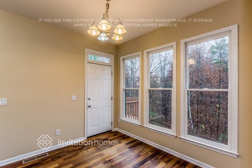 Building Photo - 347 Laurel Glen Crossing