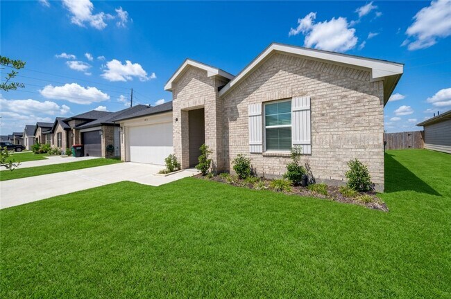 Building Photo - 31818 Melkridge Rd