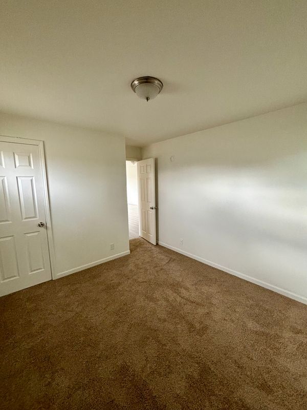 Building Photo - 776 Millersport Hwy