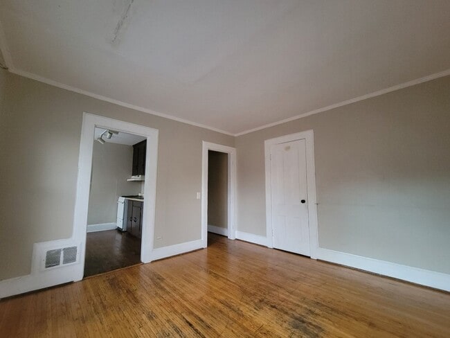 Building Photo - 442 Meigs-VR