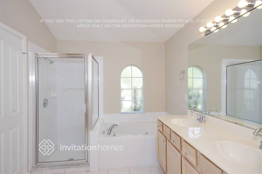 Building Photo - 2089 SW Idaho Ln