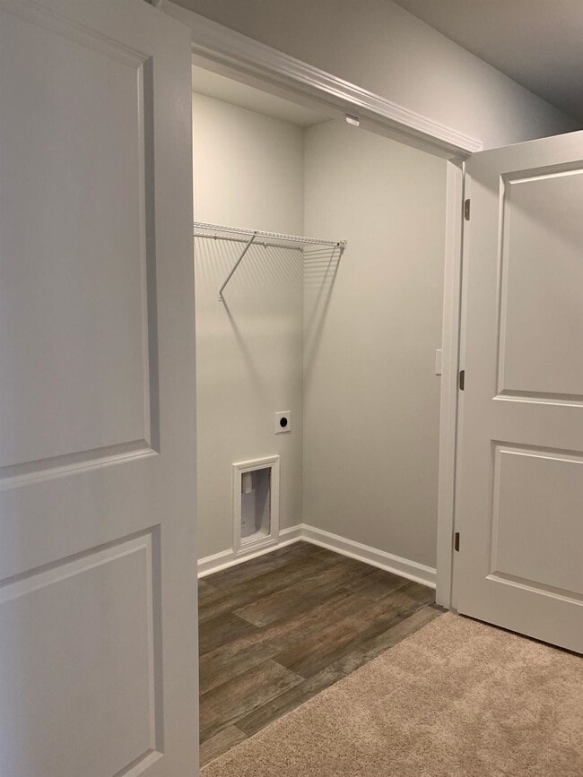 Building Photo - 235 Spencer Cir