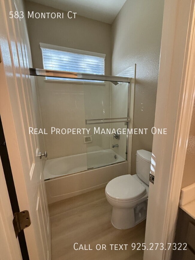 Building Photo - 583 Montori Ct