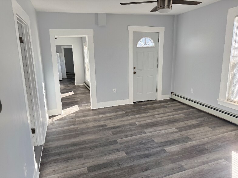 Building Photo - 127 Portland St