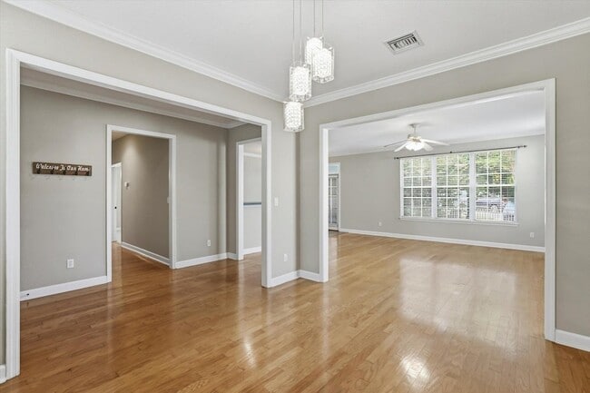 Building Photo - 3253 Stanhope Dr