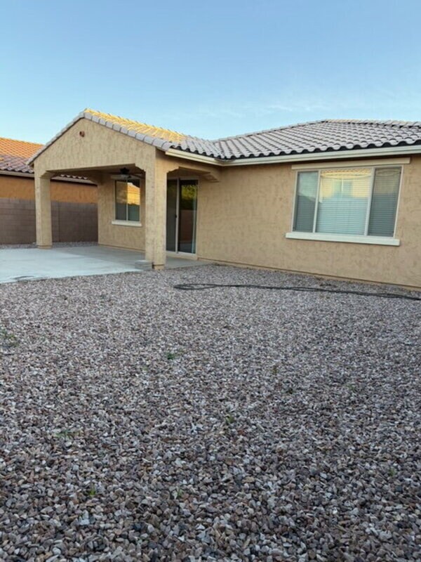 Building Photo - 2764 E Cherry Hill Dr