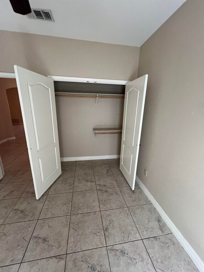 Building Photo - 373 Lenora Ave