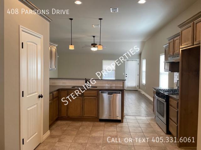 Building Photo - 408 Parsons Dr