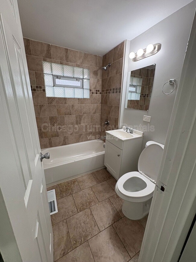 Building Photo - 3901 167th Pl