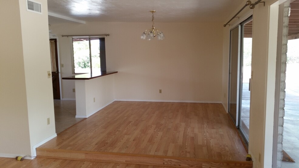 Building Photo - 9291 E Shonto Ln