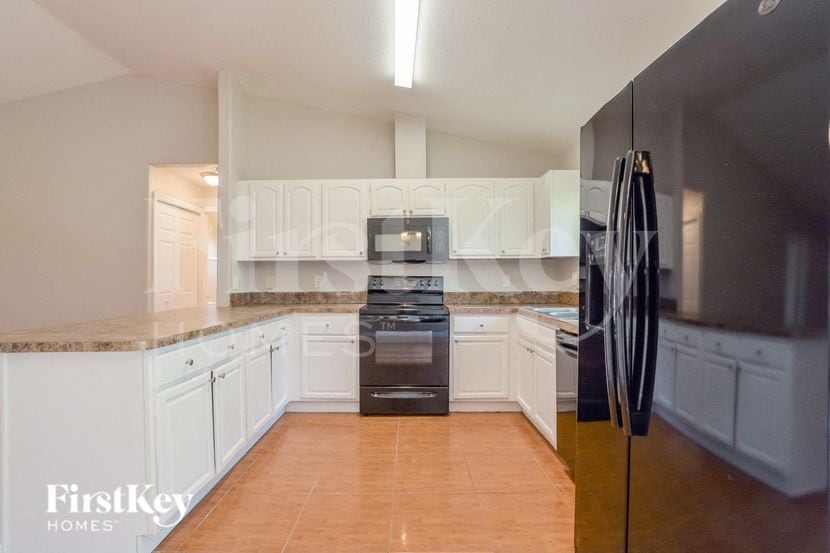 Building Photo - 719 Wombat Way