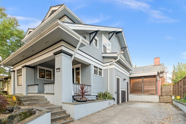 Building Photo - Elegant Grant Park Craftsman with Wine Cel...