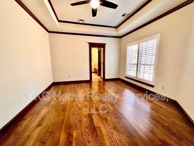 Building Photo - 1216 NW 190th Pl