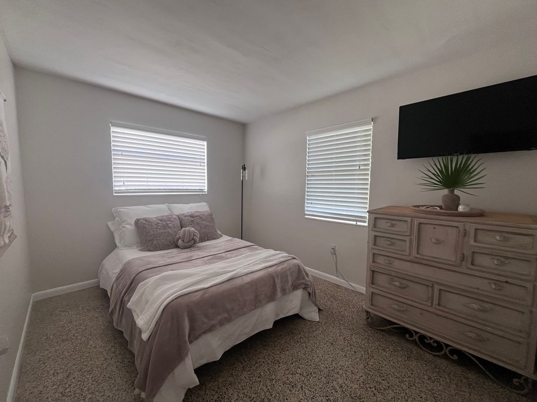 Building Photo - 9840 SW 165th Terrace