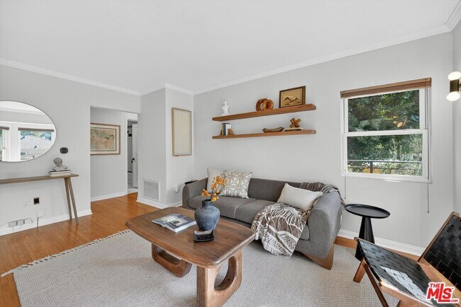 Building Photo - 1515 Rendall Pl